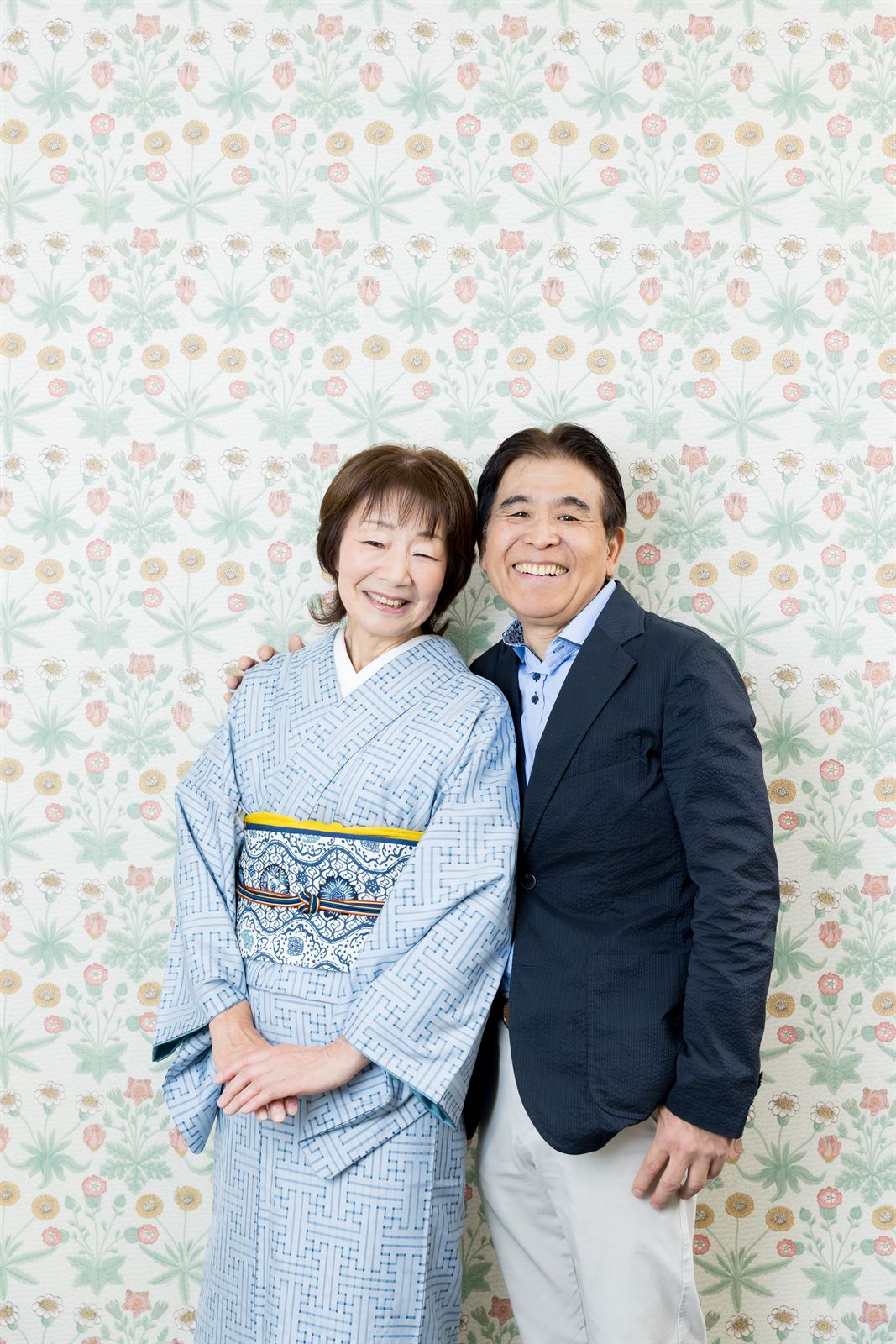 着物姿のご夫婦の記念撮影